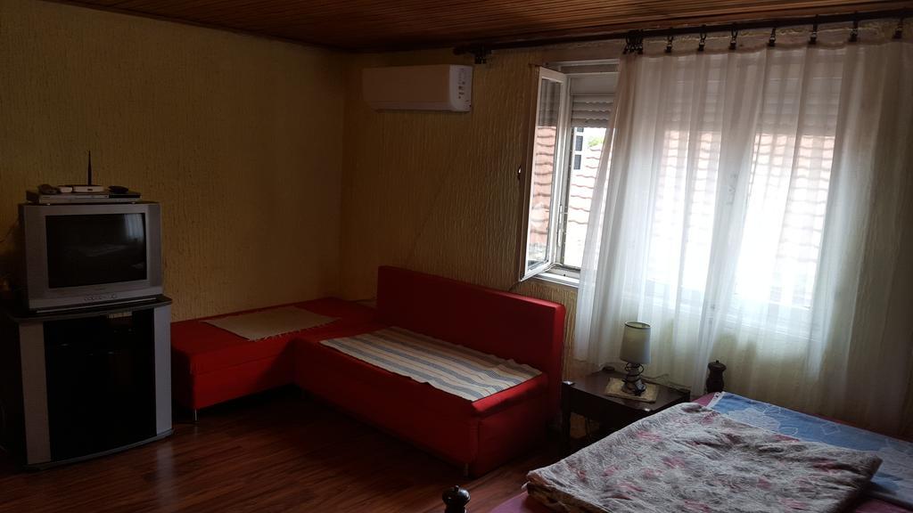 Apartmani Emil Podgorica Eksteriør billede