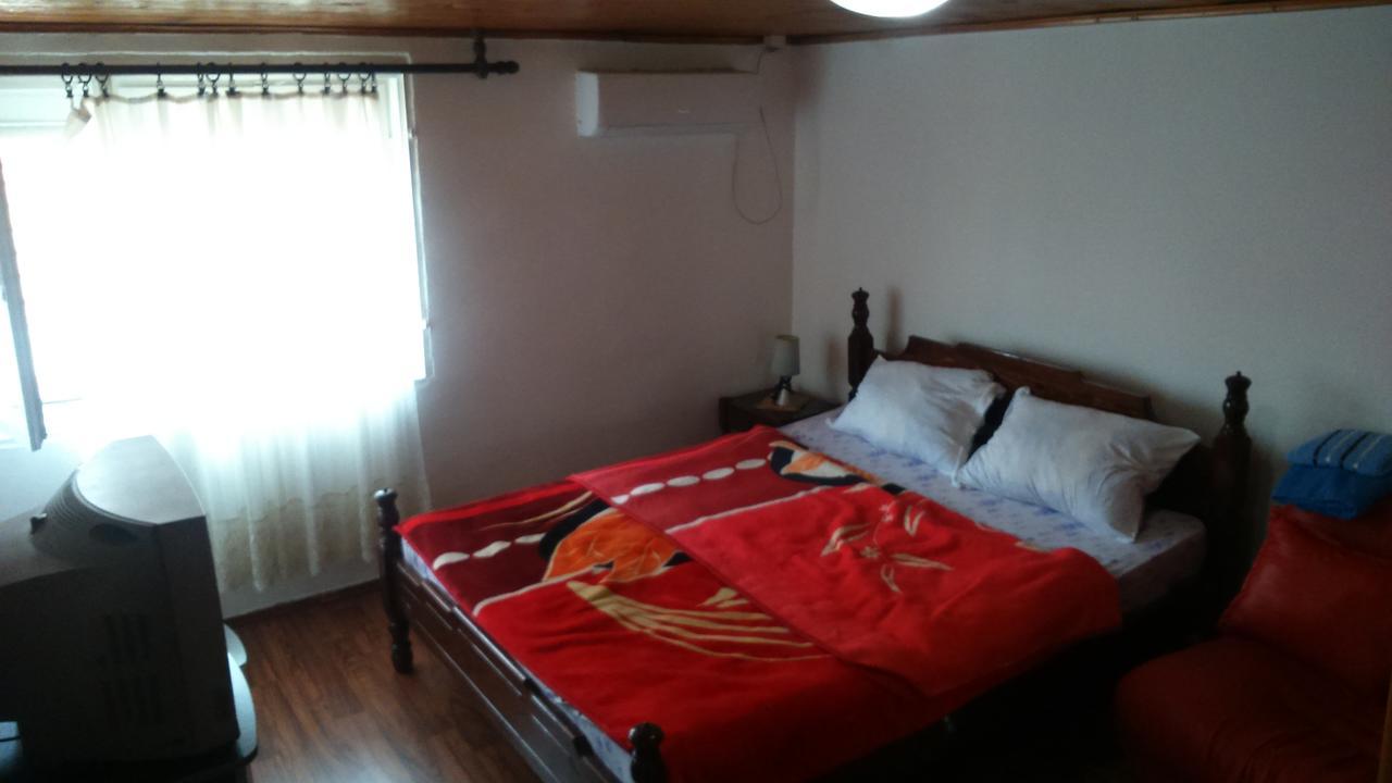 Apartmani Emil Podgorica Eksteriør billede